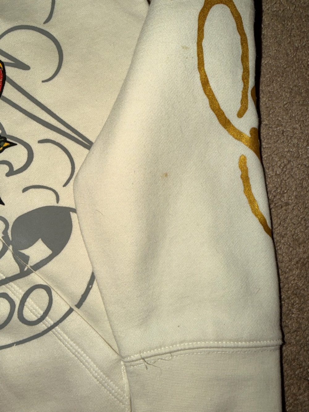 NWT Ed Hardy Ivory Hoodie with Gold Script and Black Graphic - Picture 5 of 9